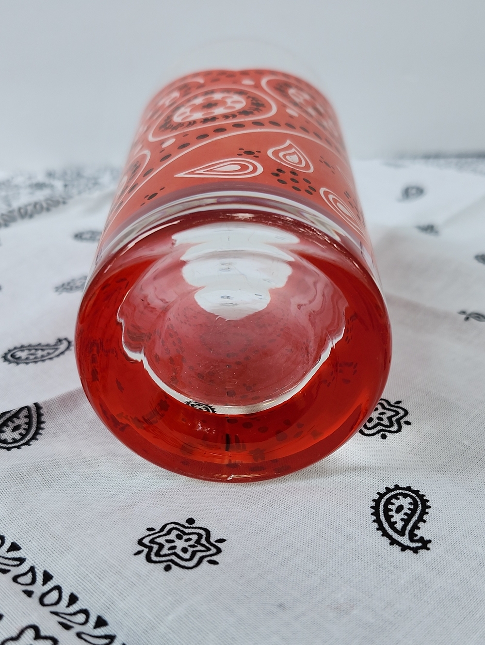 VINTAGE BANDANA PRINT SET OF 6 GLASS TUMBLERS - Picture 4 of 9